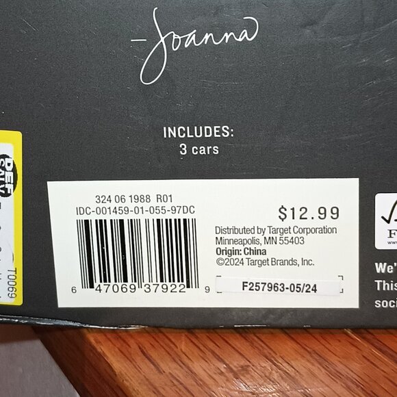 NEW Toy Car Set - Hearth & Hand™ with Magnolia - Picture 5 of 5